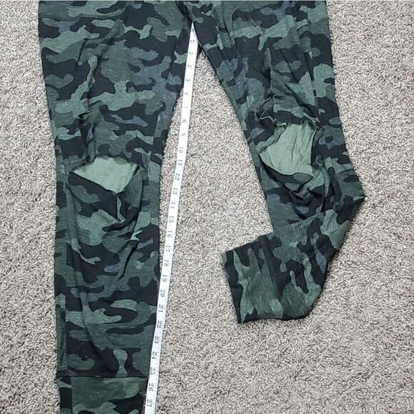 Express Camo Green Joggers - Picture 4 of 6